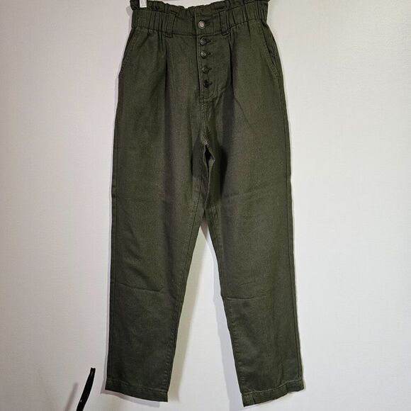 Time and Tru Pants - EUC LIKE NEW TIME AND TRU ARMY GREEN HIGH WAIST PAPERBAG PANTS SIZE 8